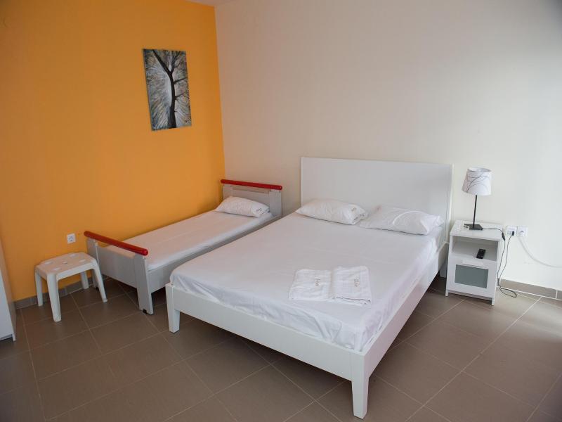 Rooms Elena Nea Poteidaia Esterno foto